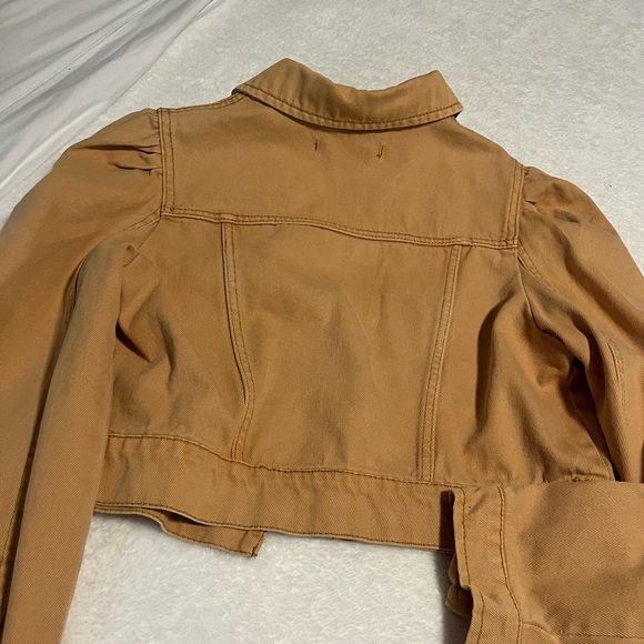 Jacket - Picture 4 of 4